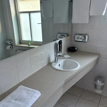 Wertheimer & Restaurant ホテル