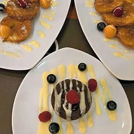 Wertheimer & Restaurant *